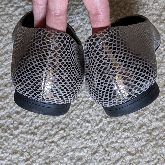 Vionic flats - Picture 4 of 4